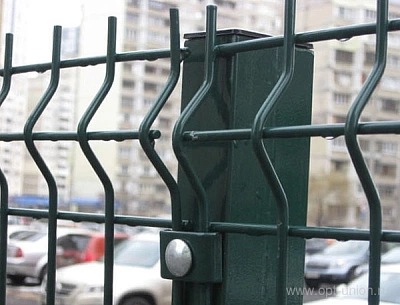 Столбы и крепеж для 3D-забора: как выбрать основу, которая простоит десятилетия